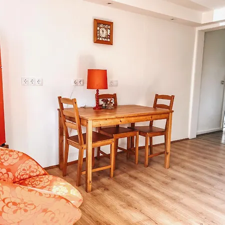 Gemuetliche Terassenwohnung Mit Rustikalem Charme